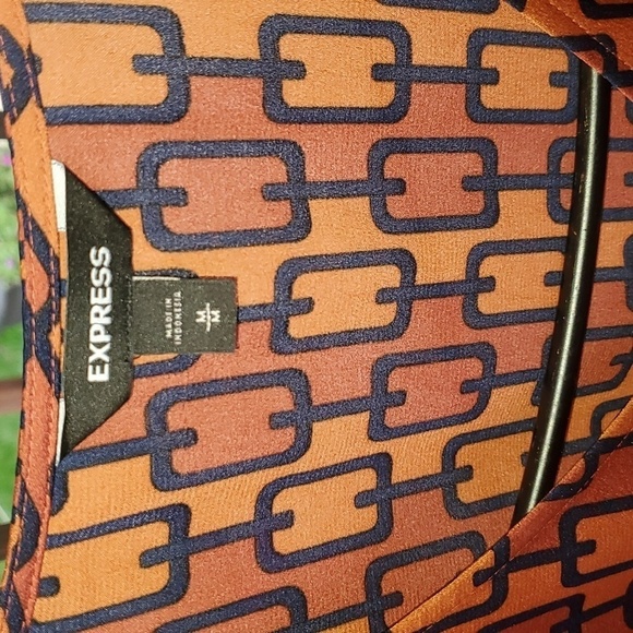 Express Copper Chained Vneck Capped Slv Sz. M Blouse - Picture 8 of 10